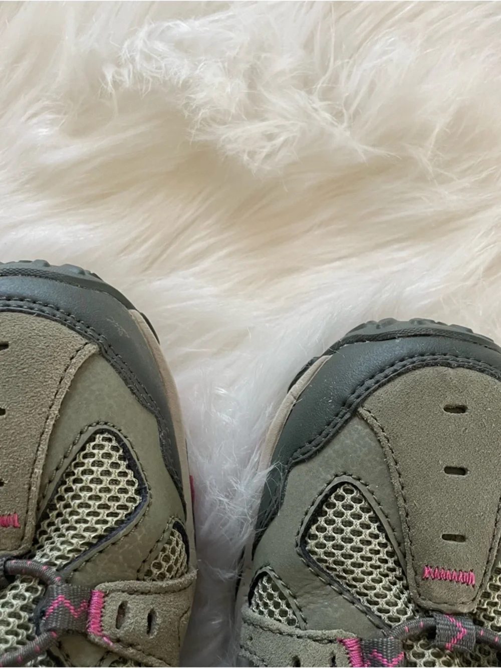 Merrell Women’s 9.5 Shoes - Picture 7 of 9